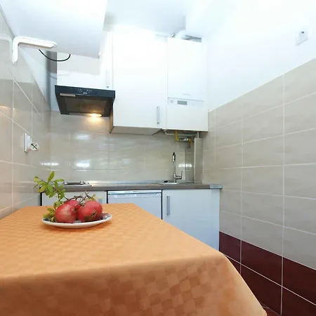 Appartamento With A - C In Liznjan-istrien 44690 Ližnjan